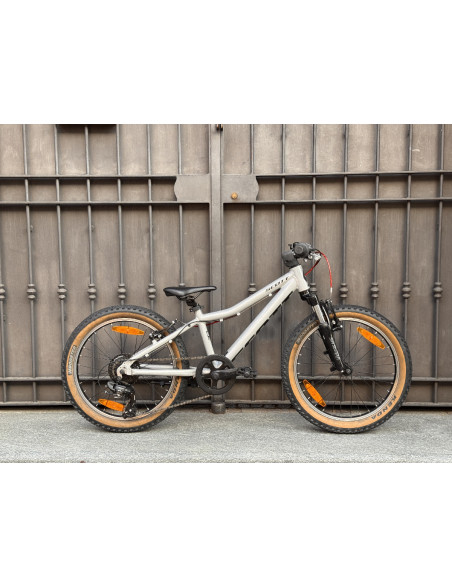 [USATO] Scale 20"