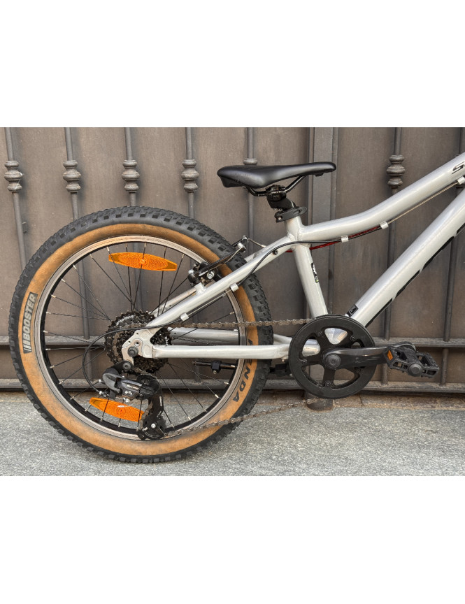 [USATO] Scale 20"