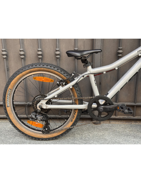 [USATO] Scale 20"
