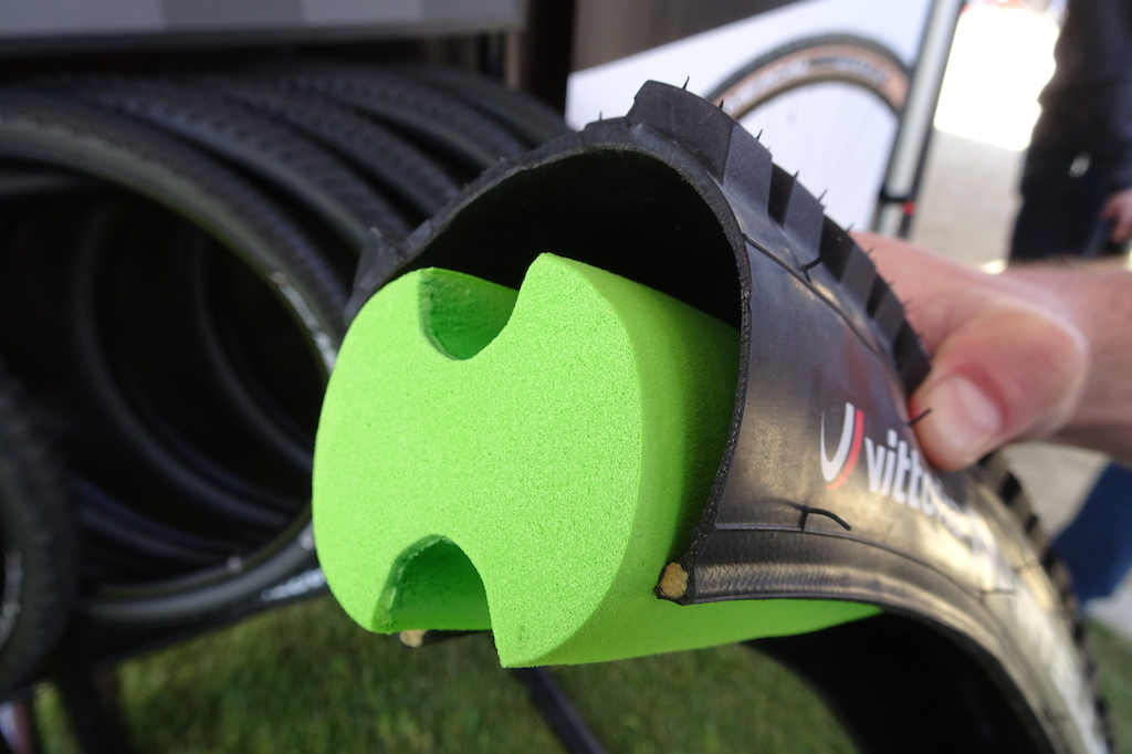 Vittoria Air-Liner, Il nuovo inserto per pneumatici da MTB - Cicli Gai  Chieri